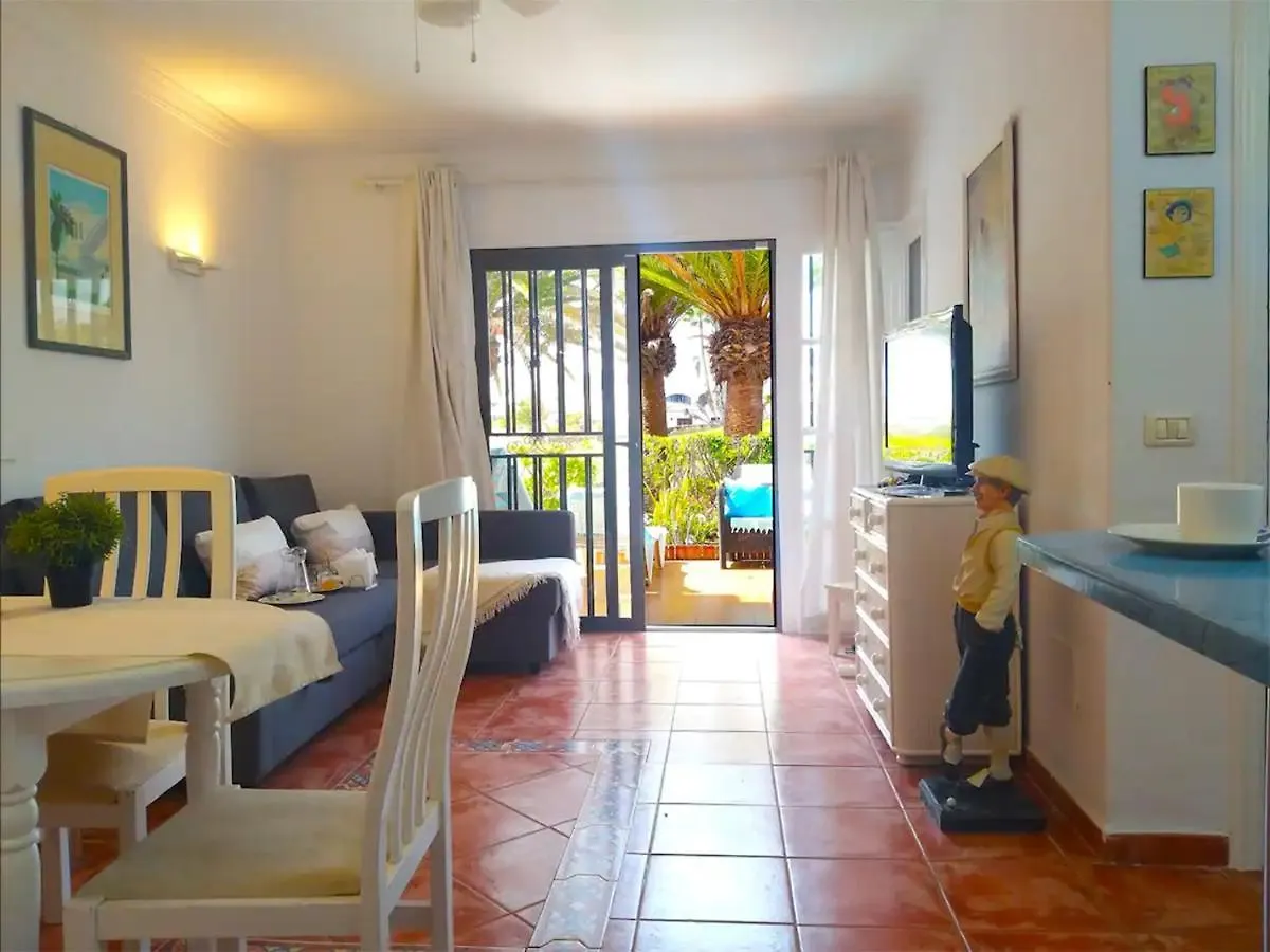 Cosy 2 Bed Apartment In Amarilla Golf - Virgo San Miguel de Abona Spain