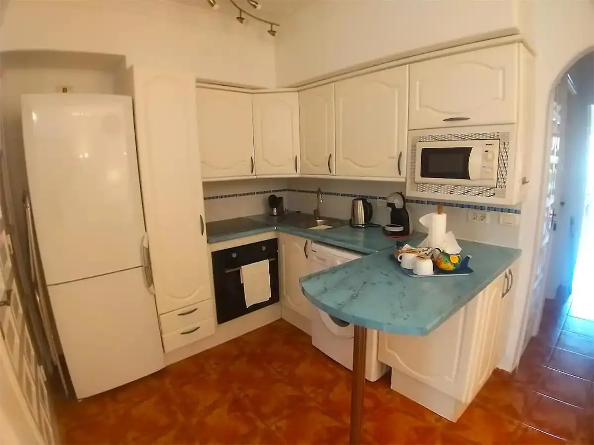 Cosy 2 Bed Apartment In Amarilla Golf - Virgo San Miguel de Abona